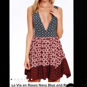 La Vie en Roses Navy Blue & Red Floral Print Dress